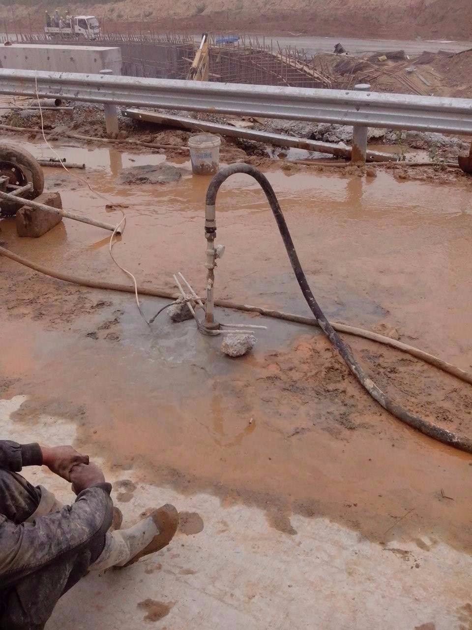 上甘岭路基压密注浆